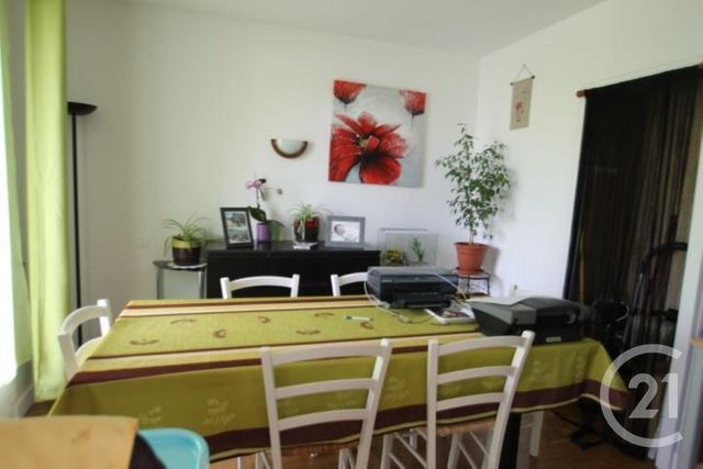 Maison à louer - 4 pièces - 87,51 m2 - GANNAT - 03 - AUVERGNE Maison à louer - 4 pièces - 87,51 m2 - GANNAT - 03 - AUVERGNE