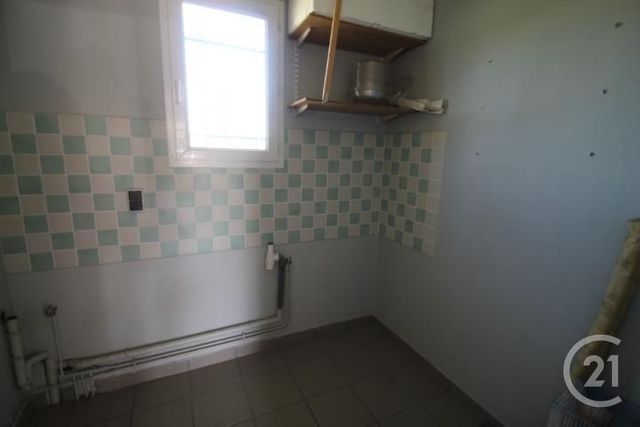 Afficher la photo en grand Maison à vendre - 8 pièces - 172 m2 - BROUT VERNET - 03 - AUVERGNE