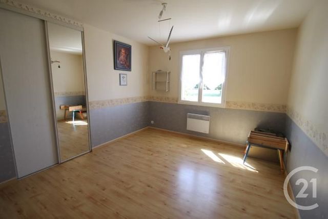Afficher la photo en grand Maison à vendre - 8 pièces - 172 m2 - BROUT VERNET - 03 - AUVERGNE