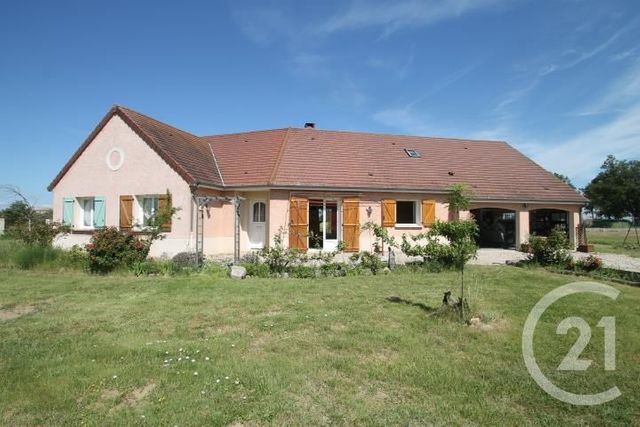Afficher la photo en grand Maison à vendre - 8 pièces - 172 m2 - BROUT VERNET - 03 - AUVERGNE