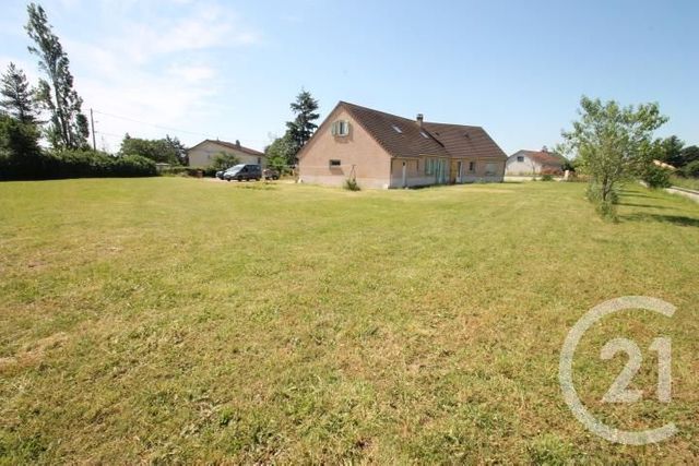 Afficher la photo en grand Maison à vendre - 8 pièces - 172 m2 - BROUT VERNET - 03 - AUVERGNE