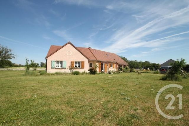 Afficher la photo en grand Maison à vendre - 8 pièces - 172 m2 - BROUT VERNET - 03 - AUVERGNE