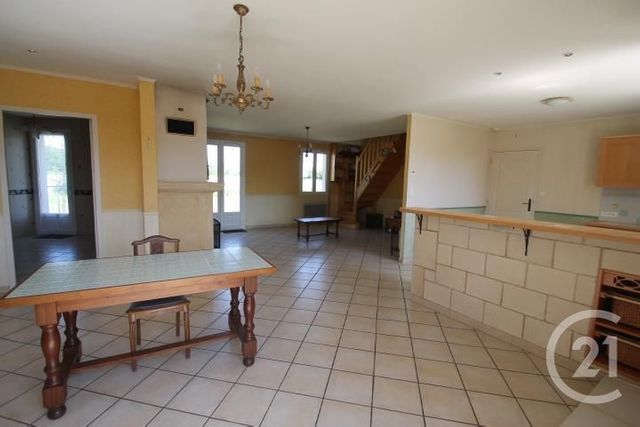 Afficher la photo en grand Maison à vendre - 8 pièces - 172 m2 - BROUT VERNET - 03 - AUVERGNE