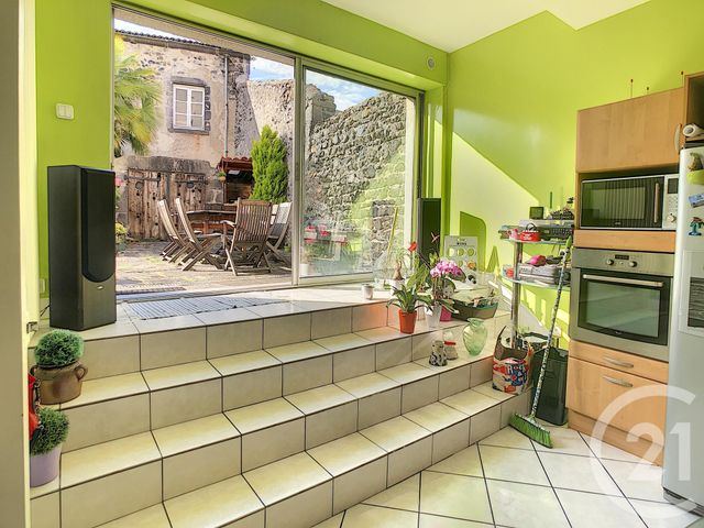 Afficher la photo en grand Maison à vendre - 8 pièces - 305 m2 - BLANZAT - 63 - AUVERGNE