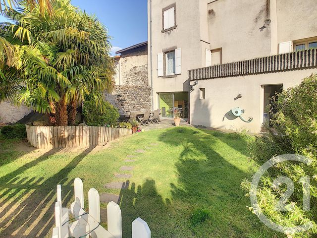 Afficher la photo en grand Maison à vendre - 8 pièces - 305 m2 - BLANZAT - 63 - AUVERGNE