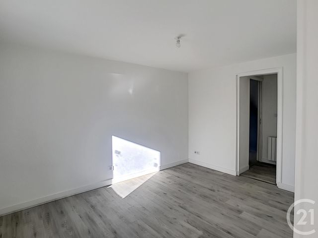 Maison à louer - 3 pièces - 70,55 m2 - ST GEORGES DE MONS - 63 - AUVERGNE Maison à louer - 3 pièces - 70,55 m2 - ST GEORGES DE MONS - 63 - AUVERGNE