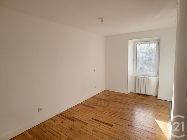 Maison à louer - 3 pièces - 70,55 m2 - ST GEORGES DE MONS - 63 - AUVERGNE Maison à louer - 3 pièces - 70,55 m2 - ST GEORGES DE MONS - 63 - AUVERGNE