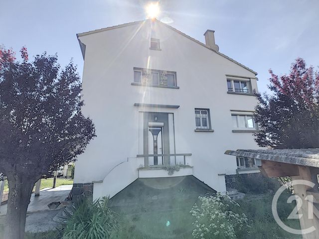 Afficher la photo en grand Maison à vendre - 8 pièces - 156,53 m2 - MOZAC - 63 - AUVERGNE
