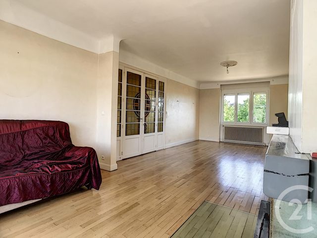 Afficher la photo en grand Maison à vendre - 8 pièces - 156,53 m2 - MOZAC - 63 - AUVERGNE