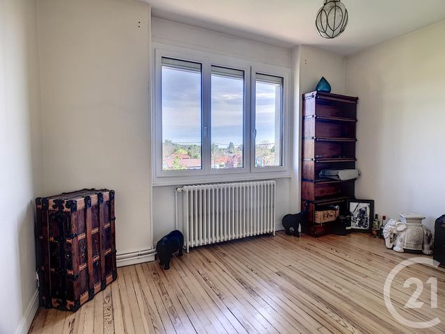 Afficher la photo en grand Maison à vendre - 8 pièces - 156,53 m2 - MOZAC - 63 - AUVERGNE