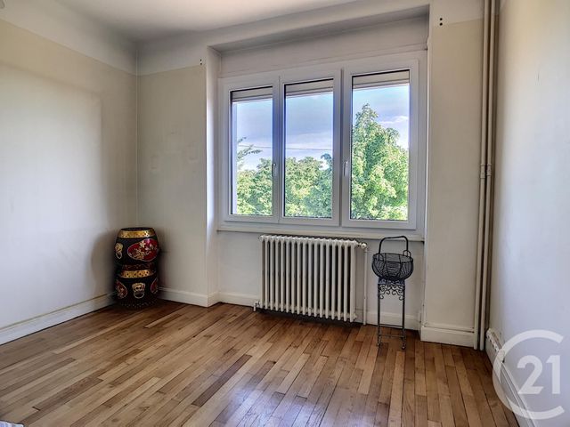 Afficher la photo en grand Maison à vendre - 8 pièces - 156,53 m2 - MOZAC - 63 - AUVERGNE
