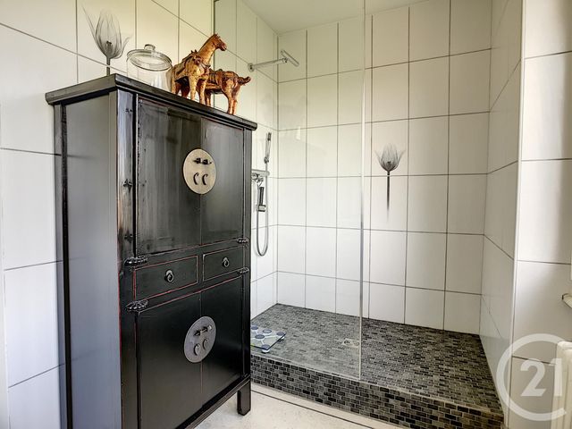 Afficher la photo en grand Maison à vendre - 8 pièces - 156,53 m2 - MOZAC - 63 - AUVERGNE