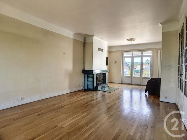 Afficher la photo en grand Maison à vendre - 8 pièces - 156,53 m2 - MOZAC - 63 - AUVERGNE