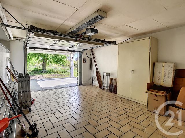 Afficher la photo en grand Maison à vendre - 8 pièces - 156,53 m2 - MOZAC - 63 - AUVERGNE