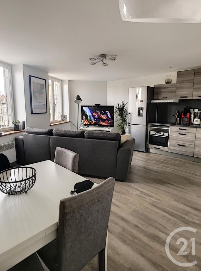 Appartement F2 à louer - 2 pièces - 41,95 m2 - RIOM - 63 - AUVERGNE Appartement F2 à louer - 2 pièces - 41,95 m2 - RIOM - 63 - AUVERGNE
